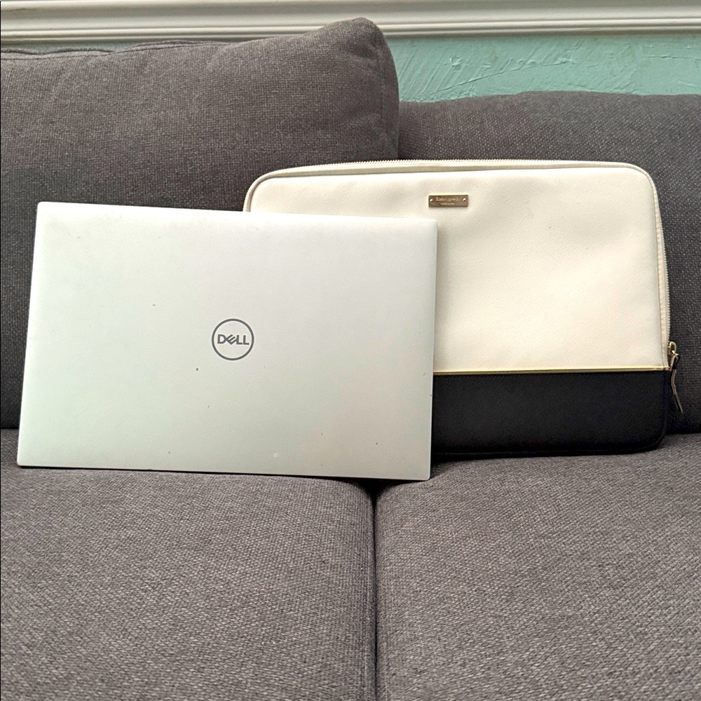 XPS 17 9700 Dell Laptop & Kate Spade Laptop Case